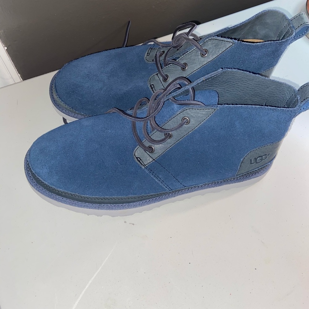 Ugg blue shoes